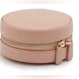 WOLF DESIGNS Round Zip Compact Organize Travel Jewelry Case Leather plush R Macy
